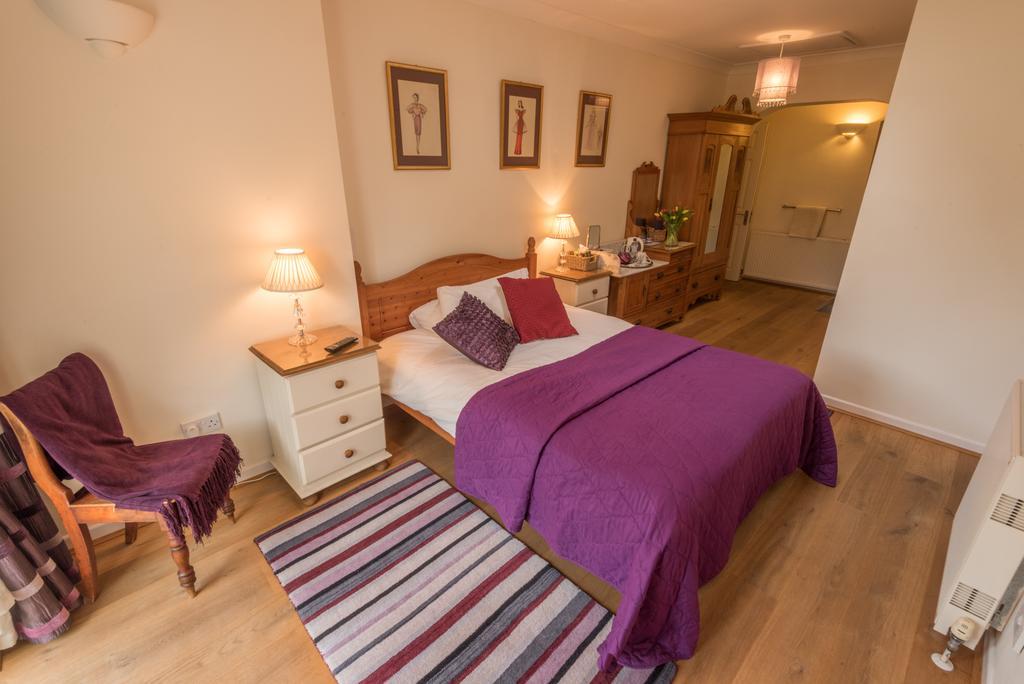 Crofters Guest House Уитни Экстерьер фото