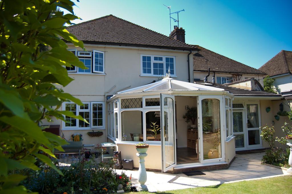 Crofters Guest House Уитни Экстерьер фото