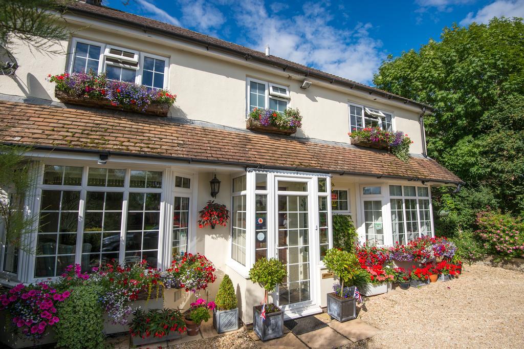 Crofters Guest House Уитни Экстерьер фото